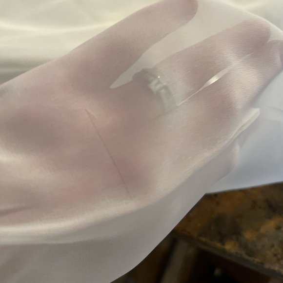 GAP. Size Small girls. Ivory sheer sleeved blouse. - Picture 12 of 12